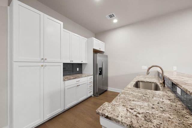 8200 Southwest PKWY 403, Austin, TX 78735