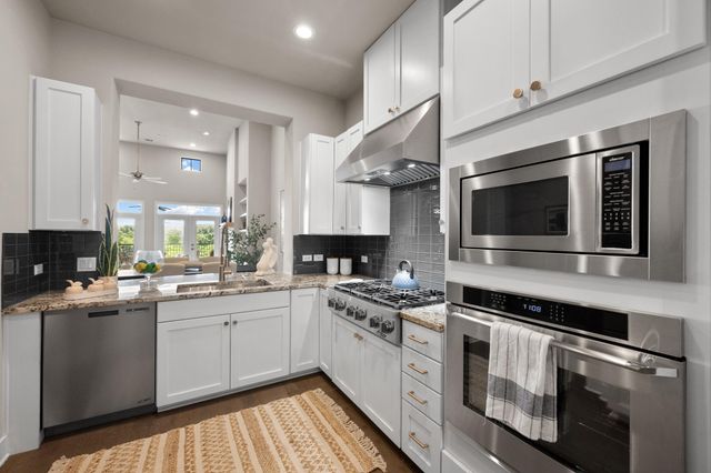 8200 Southwest PKWY 403, Austin, TX 78735