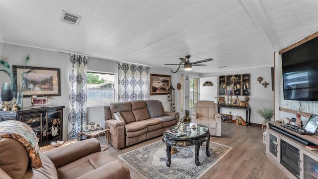 12 WOODLAND CIRCLE, Haines City, FL 33844