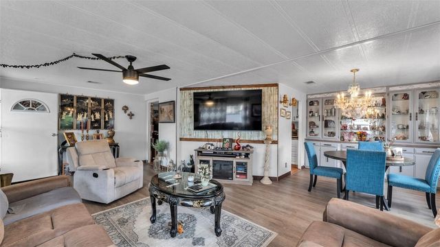 12 WOODLAND CIRCLE, Haines City, FL 33844