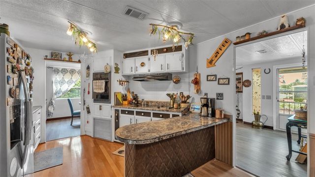 12 WOODLAND CIRCLE, Haines City, FL 33844