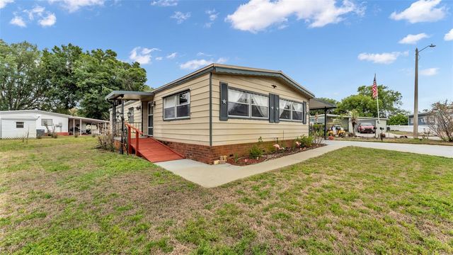 12 WOODLAND CIRCLE, Haines City, FL 33844