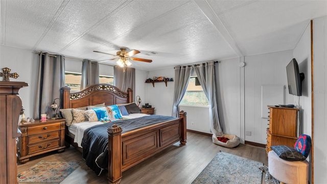 12 WOODLAND CIRCLE, Haines City, FL 33844