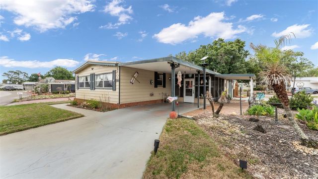 12 WOODLAND CIRCLE, Haines City, FL 33844