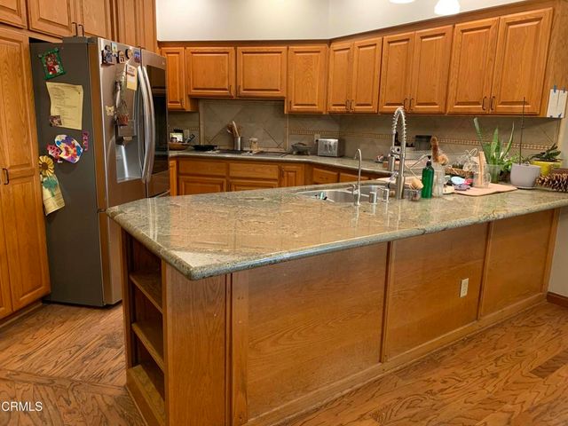 809 Woodgrove Road, Fillmore, CA 93015