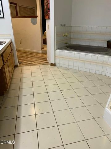 809 Woodgrove Road, Fillmore, CA 93015