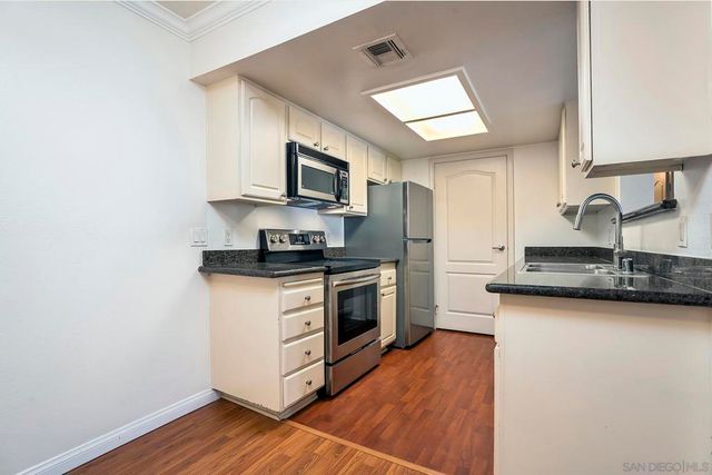 12015 Alta Carmel Ct 306, San Diego, CA 92128