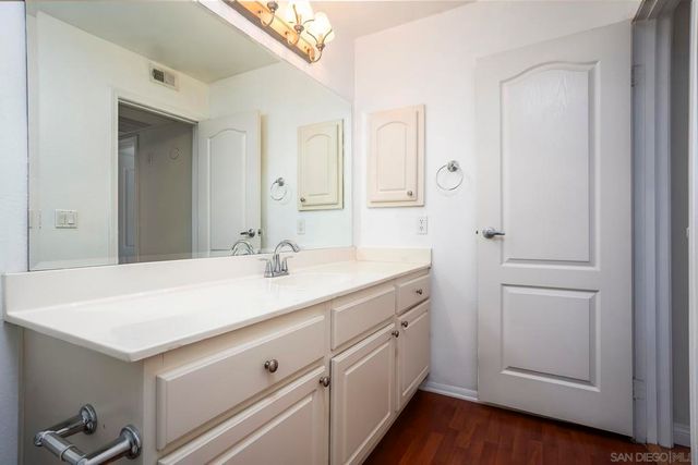 12015 Alta Carmel Ct 306, San Diego, CA 92128