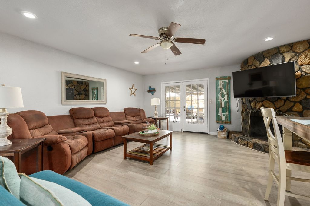 1205 Denmark Street, Grand Prairie, TX 75050 — photo 5