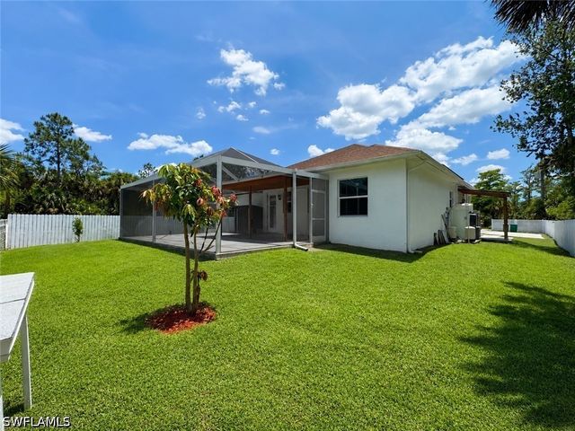 233 39th AVE NE, Naples, FL 34120