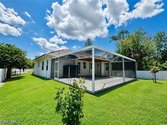 233 39th AVE NE, Naples, FL 34120