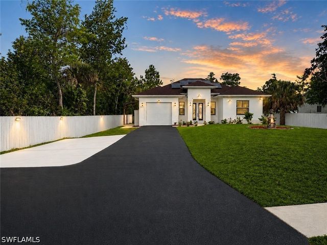233 39th AVE NE, Naples, FL 34120