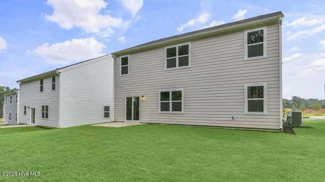 1413 Green Ridge Drive, Winterville, NC 28590