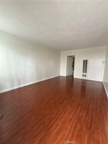 400 S Marengo 4, Pasadena, CA 91101