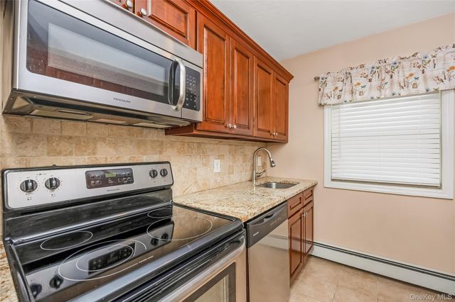 4 Rose Street Building 6 Unit D-1, Oceanside, NY 11572