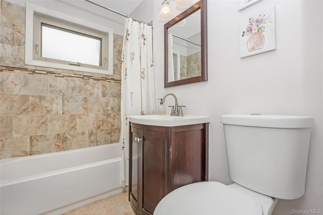 4 Rose Street Building 6 Unit D-1, Oceanside, NY 11572