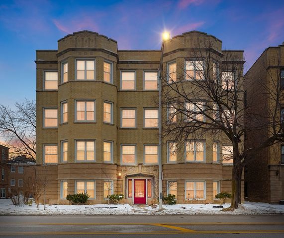 8910 Skokie Boulevard 2N, Skokie, IL 60077