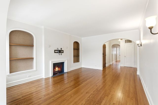 8910 Skokie Boulevard 2N, Skokie, IL 60077