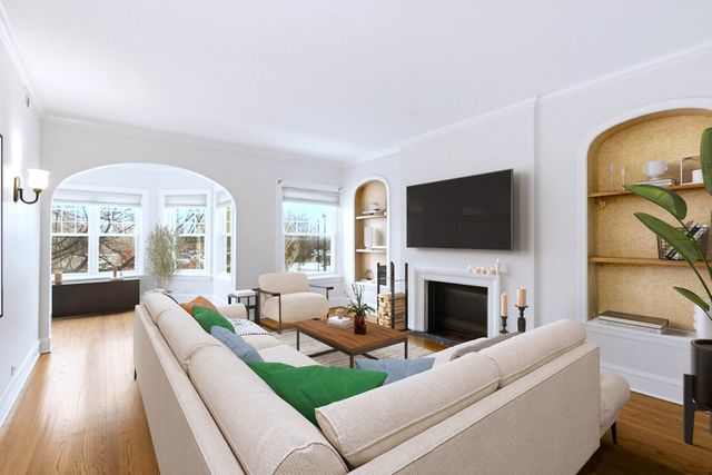 8910 Skokie Boulevard 2N, Skokie, IL 60077