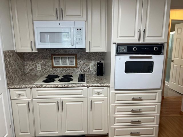 351 KING PALM STREET, Largo, FL 33778