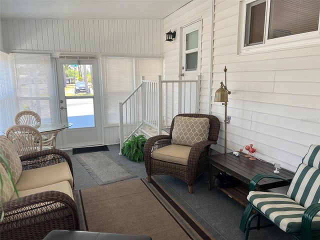 351 KING PALM STREET, Largo, FL 33778