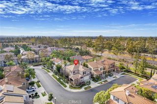 8 Versailles, Irvine, CA 92602