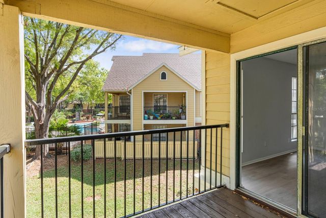 8609 MALLARD RESERVE DRIVE 203, Tampa, FL 33614