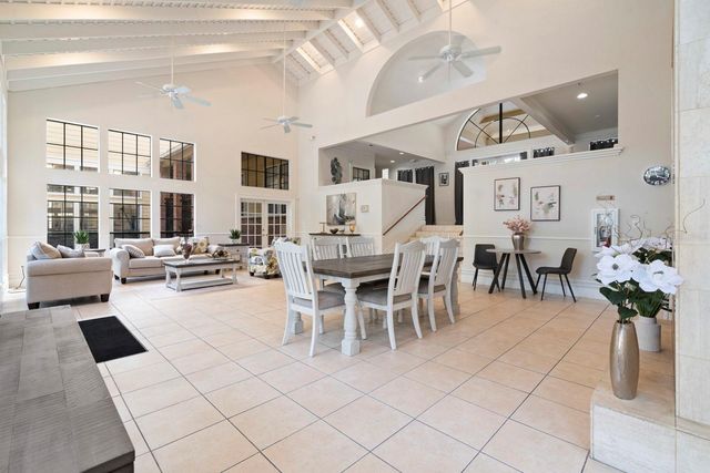 8609 MALLARD RESERVE DRIVE 203, Tampa, FL 33614