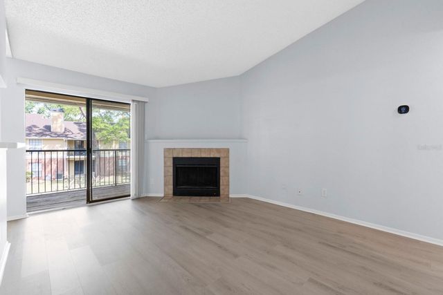 8609 MALLARD RESERVE DRIVE 203, Tampa, FL 33614