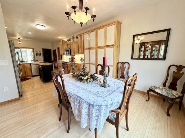 5609 N COUNTY ROAD F, Janesville, WI 53545