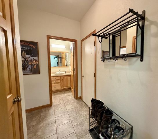 5609 N COUNTY ROAD F, Janesville, WI 53545