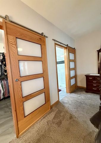 5609 N COUNTY ROAD F, Janesville, WI 53545