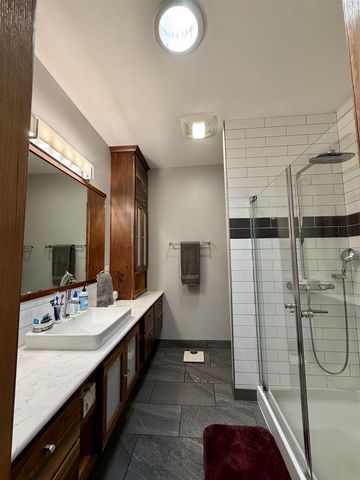 5609 N COUNTY ROAD F, Janesville, WI 53545