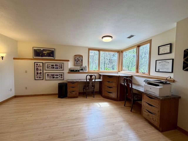 5609 N COUNTY ROAD F, Janesville, WI 53545
