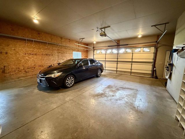 5609 N COUNTY ROAD F, Janesville, WI 53545