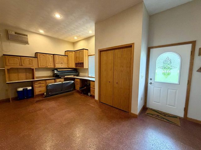 5609 N COUNTY ROAD F, Janesville, WI 53545