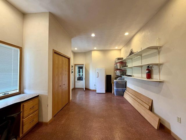 5609 N COUNTY ROAD F, Janesville, WI 53545