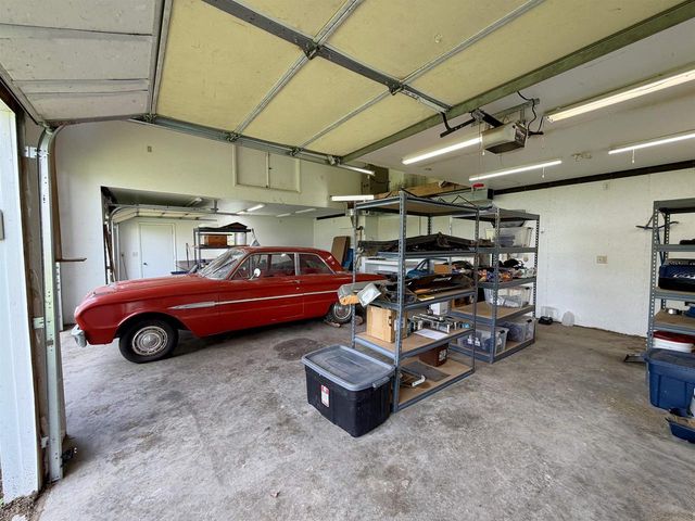 5609 N COUNTY ROAD F, Janesville, WI 53545