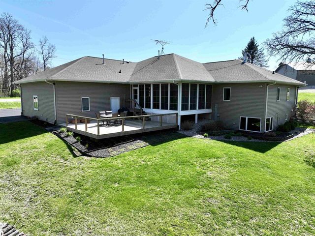 5609 N COUNTY ROAD F, Janesville, WI 53545