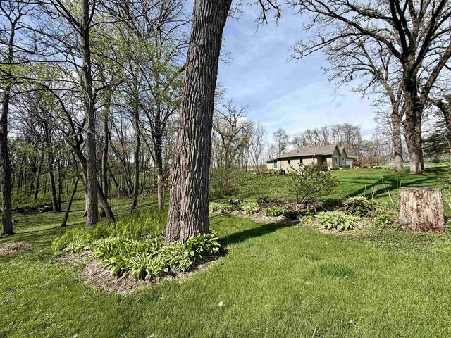 5609 N COUNTY ROAD F, Janesville, WI 53545