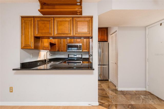 606 S ALBANY AVENUE 9, Tampa, FL 33606