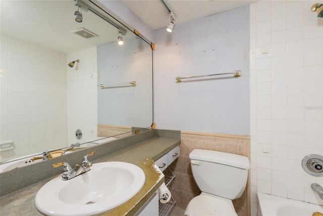 606 S ALBANY AVENUE 9, Tampa, FL 33606