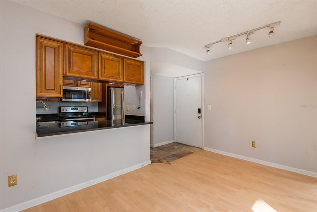 606 S ALBANY AVENUE 9, Tampa, FL 33606