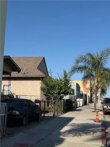 4227 E Cesar E Chavez, Los Angeles, CA 90063