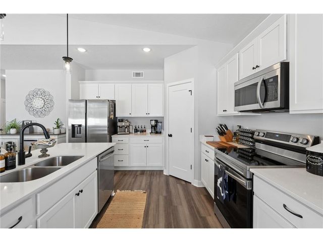 1305 Violet Street, New Richmond, WI 54017
