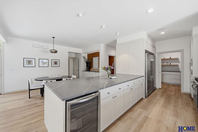 843 S 88th Street, Lincoln, NE 68520