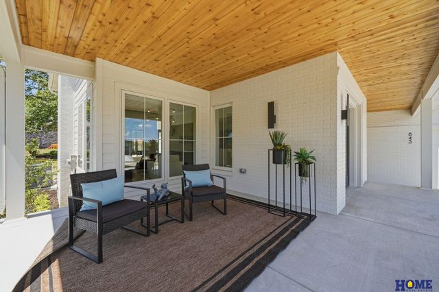 843 S 88th Street, Lincoln, NE 68520