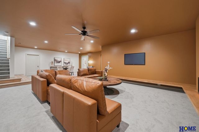 843 S 88th Street, Lincoln, NE 68520