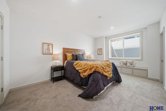 843 S 88th Street, Lincoln, NE 68520