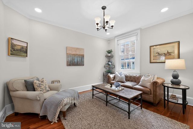 237 W BARNARD ST, West Chester, PA 19382